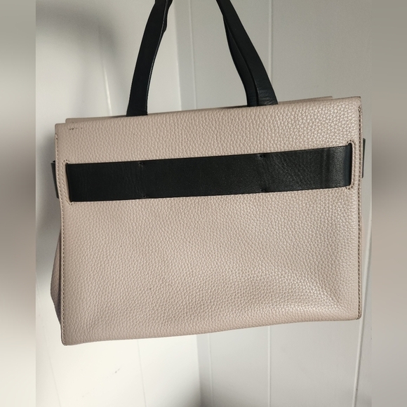 Kate Spade ♠️ Handbag - Picture 4 of 6